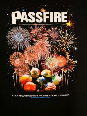 Feuerwerk T-Shirt Passfire Vorderseite Detail -Merchandise & Feuerwerk einfach online kaufen im Pyrographics Feuerwerkshop